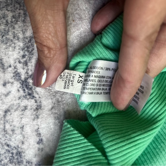 Target Green Sleeveless Tank Top - Picture 4 of 4